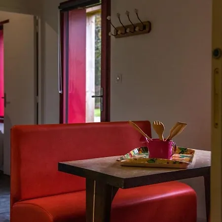 La Maison Des Poteries بيت للعطل Chanteloup-les-Bois