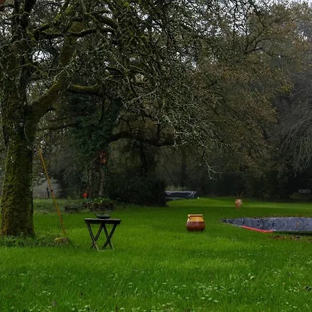 La Maison Des Poteries Holiday home *