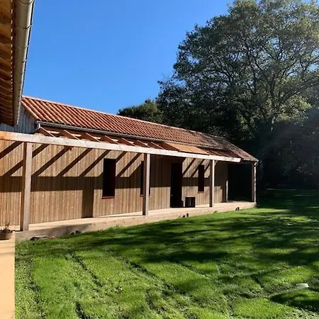 Holiday home La Maison Des Poteries *